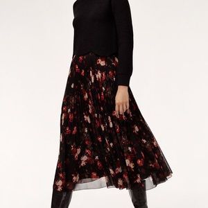 Aritzia Wilfred Terre Pleated Skirt